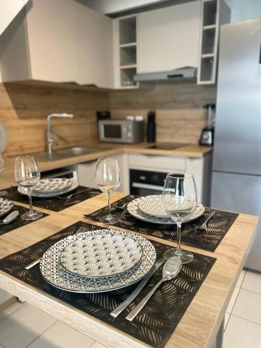 Ti Macloa - Appartement Les Pieds Dans L'Eau Sainte-Anne  Esterno foto